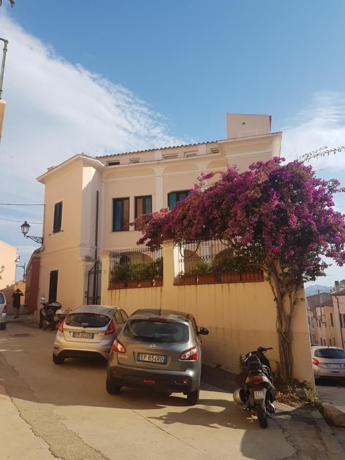 Monolocale In Villa Centrale La Maddalena  Zewnętrze zdjęcie